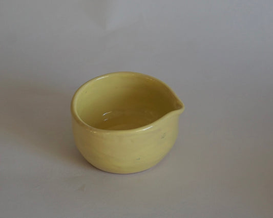 butter yellow matcha schale